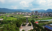 大山深处的红十字回响：四兄弟与百具瓷棺的人道记忆